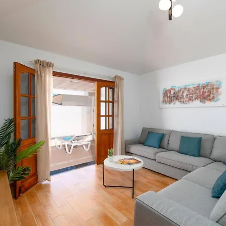 Вилла Family By